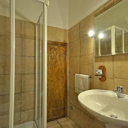Sleeps 3 *